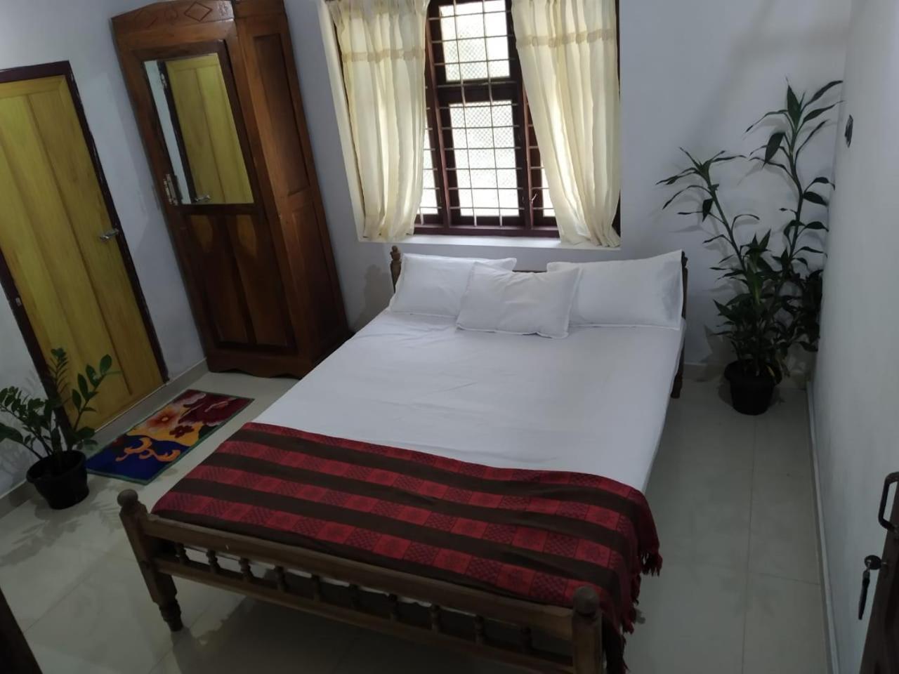 Avani Home Stay Iritti Exterior foto