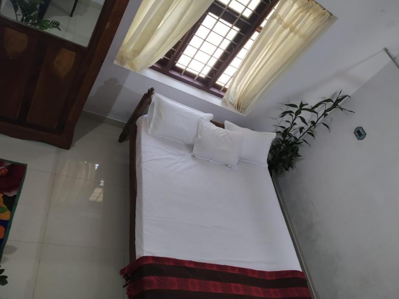 Avani Home Stay Iritti Exterior foto